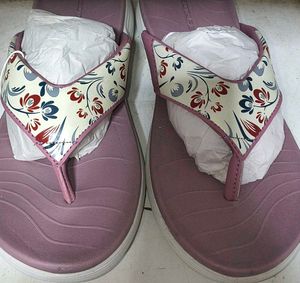 Redtape Floral Flip-Flops
