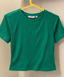 Green Ribbed Crop Top 💚