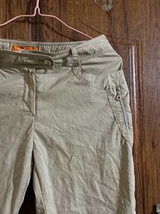Stylish Beige Cropped capri Pants