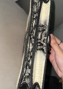 Chic Snake Print Crossbody Bag