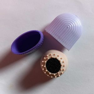 Silicone Ice Roller + pore cleaning scrub
