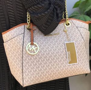 Michael Kors Hobo Bag