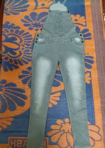 Unused New Dungaree Set