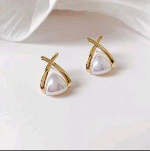 Elegant Pearl & Gold Earrings