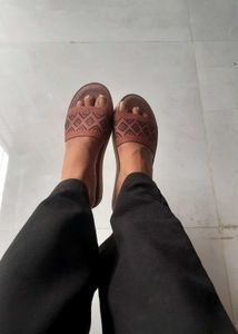 Stylish Women's Slides
