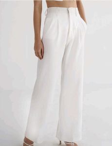 Chic White Wide-Leg Trousers