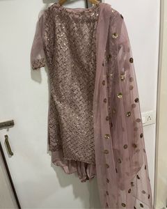 Beautiful Short Kurta With Fish Cut Plazo Nd Preety Net Dhuppta