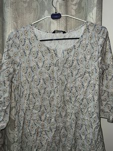 Elegant Paisley Print Top