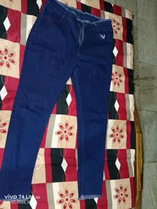Blue Frayed Hem Denim Jeans