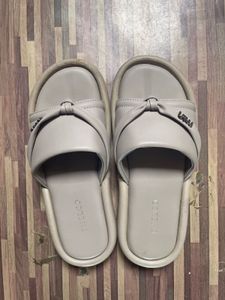 Stylish Women's Light Grey Sandals