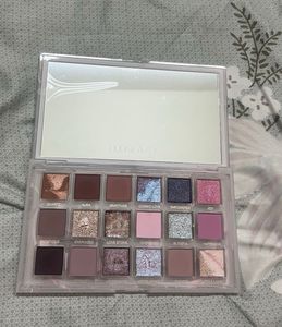 Huda Beauty Rose Quartz Palette