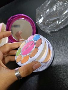 Makeup Kit