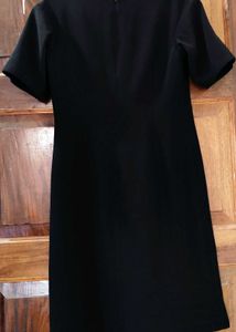 Elegant Black Dress