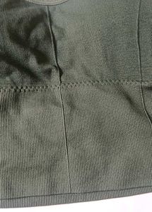 Comfortable Ribbed Sports Bra