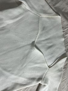 White Ribbed Sweetheart Neck Top