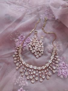 Lehenga set with 2 blouse for 6999