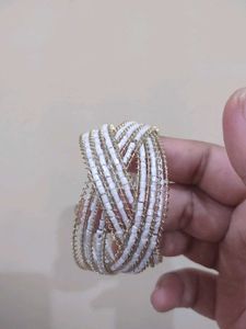 White & Gold Beaded Adjustable Bracelet