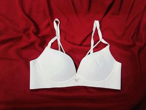 🇳🇿💫🎀off White Padded Bra