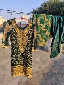 get free paranda Bottle Green &amp; Gold Salwar Kameez