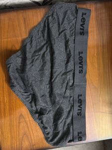 levis