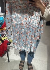 Floral Embroidered Kurta