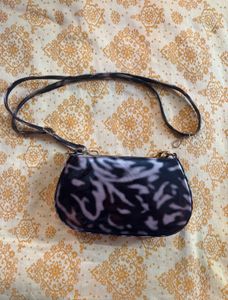 Chic Black &amp; grey bag with Gold Chain/negotiable