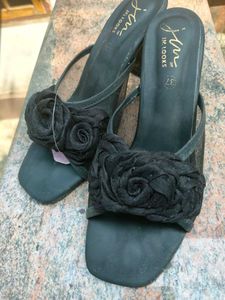 Chic Black Floral Mules