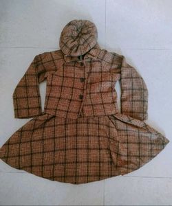 Cute Plaid Skirt Set with Hooded Jacket wit