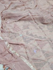 Georgette Saree With Blouse full length good quali