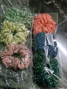 Set of 6 Printed Scrunchies