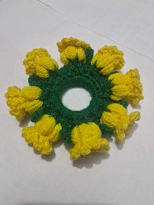 Handmade Crochet Flower Scrunchie🌸