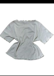 CLEARANCE SALE!💗Cute White Ribbed Lettuce Hem Top
