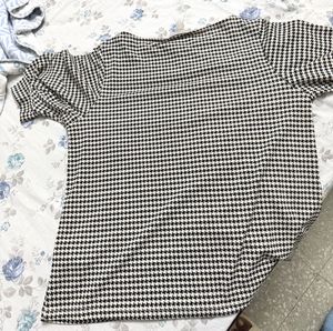 Houndstooth Pattern Top