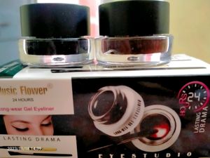 Combo of black and brown gel eyeliner,gel eyebrow