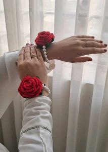 Red Rose & Pearl Bracelet Set