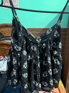 Chic Floral Print Spaghetti Strap crop top