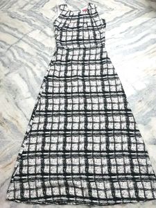 ⚽️Checkered Sleeveless Maxi Dress
