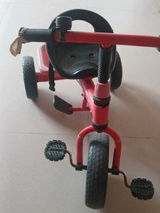 Kids tricycle