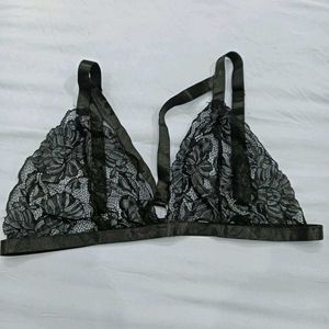 Lace Bralette🎁🫴🏻 &amp; Thong Set