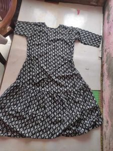 Stylish Geometric Print Kurti