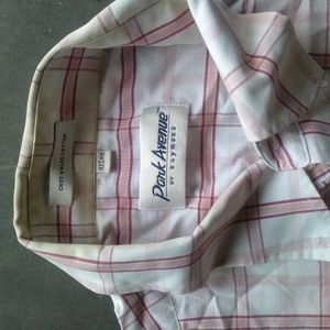 Men's Plaid Button-Down Shirt