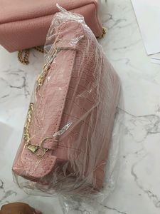 Kay Beauty Sling It On- Slinbag