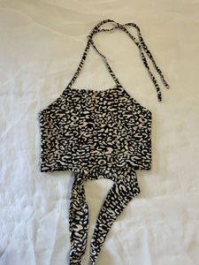 Stylish Halter Neck Crop Top