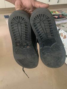 Black Sneakers For Boy 6-8 Years UK Size 4