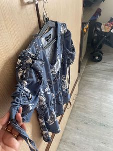 Kassually Blue Floral Puff Sleeve Top