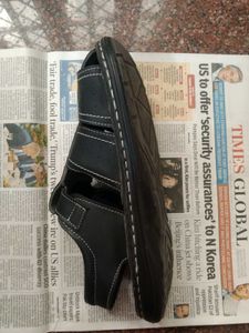Bata Men's Black Sandals