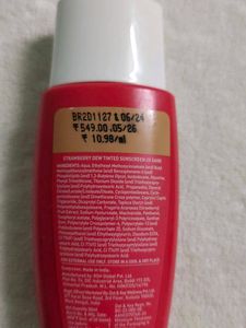 Dot &amp; Key Strawberry Dew Tinted Sunscreen
