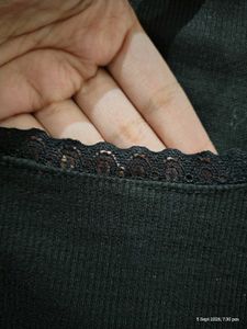 Stylish Black Lace Trim Crop Top