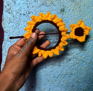 Sunflower hair bun stick 🌻✨