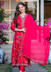 Stunning Red Floral Kurta Set with Dupatta